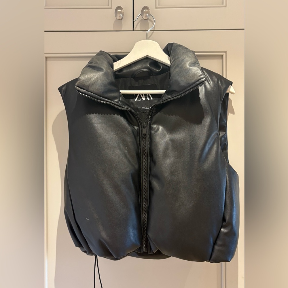 Zara Cropped Puffer Vest